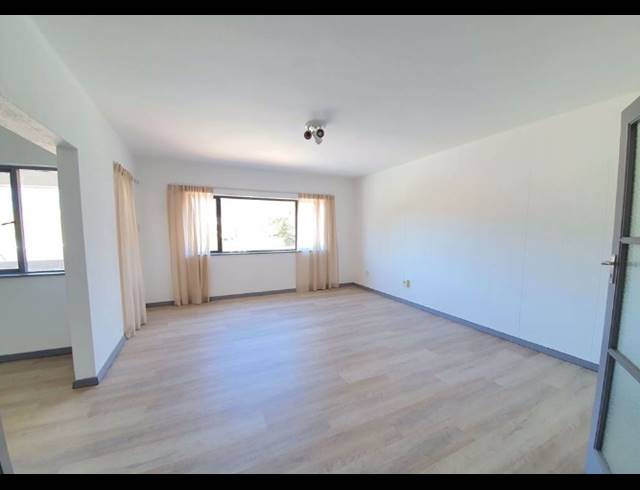 3 bed property to rent in CLAREMONT